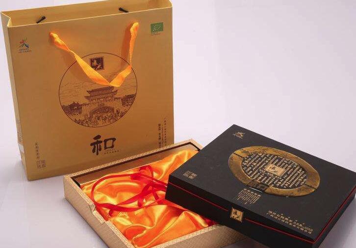 給領(lǐng)導(dǎo)送禮送什么好，送女領(lǐng)導(dǎo)什么禮品好
